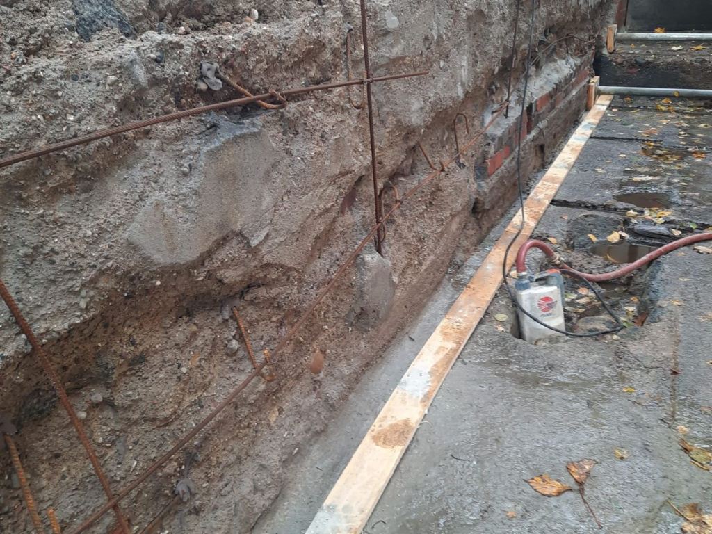 Schleuse Untergrundvorbereitung